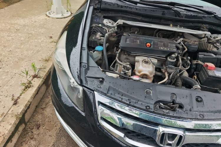 Used Honda Accord 2011 2.0L EX Navi Engine Bay Right