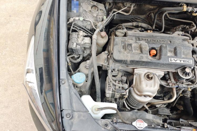 Used Honda Accord 2011 2.0L EX Engine Bay Right