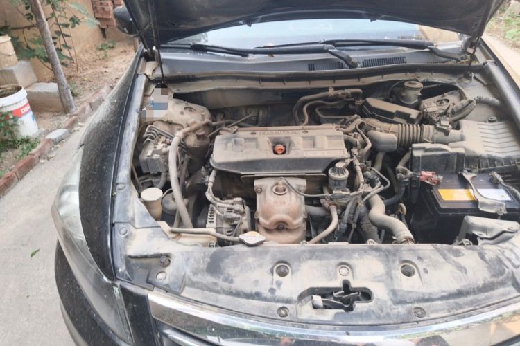 Used Honda Accord 2011 2.0L EX Engine Bay Right