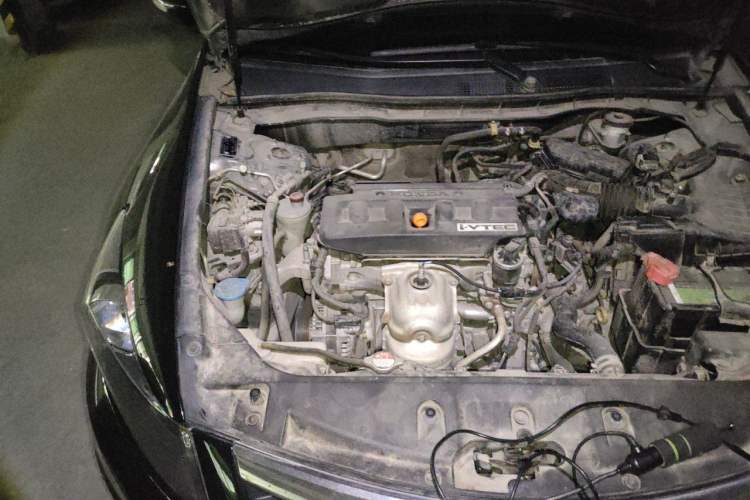 Used Honda Accord 2011 2.0L EX Engine Bay Right