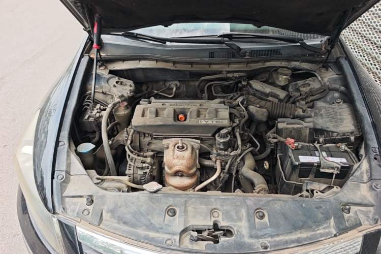 Used Honda Accord 2011 2.0L EX Engine Bay Right