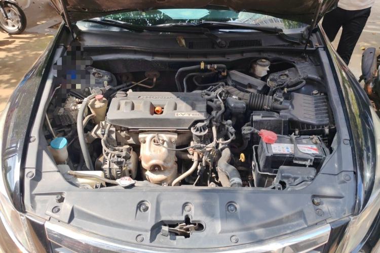 Used Honda Accord 2011 2.0L EX Engine Bay