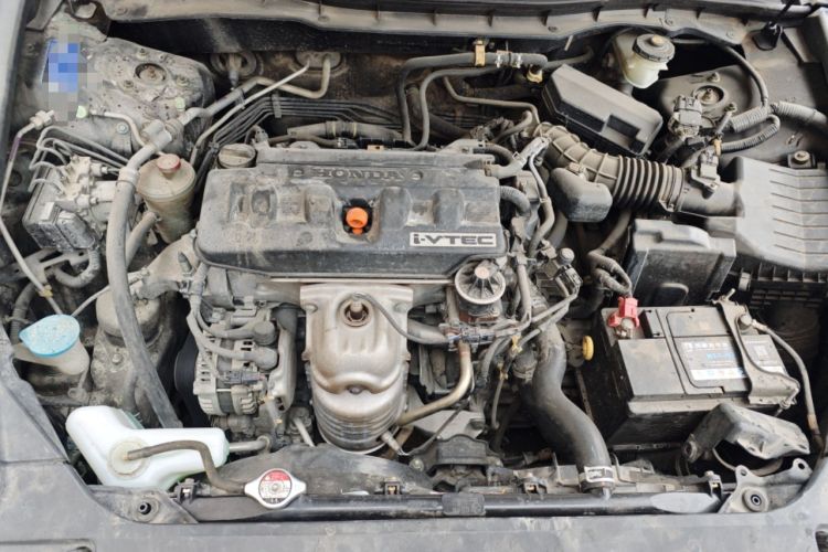 Used Honda Accord 2011 2.0L EX Engine Bay