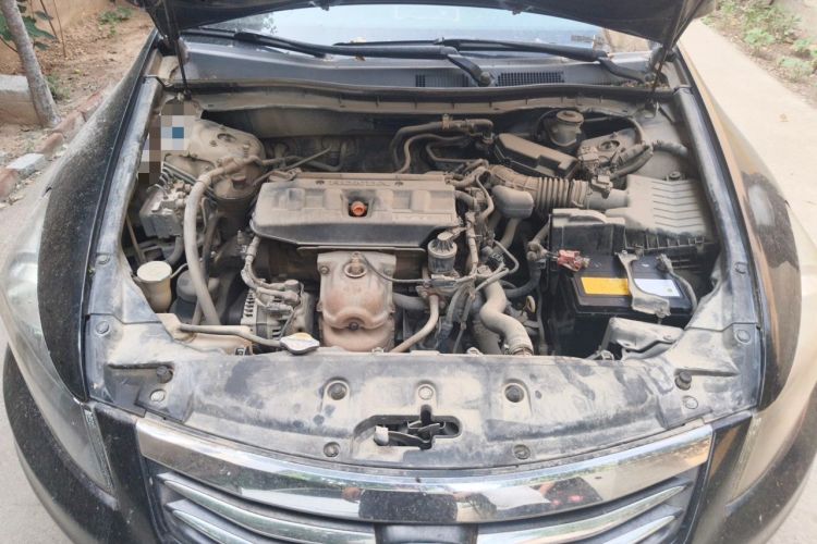 Used Honda Accord 2011 2.0L EX Engine Bay