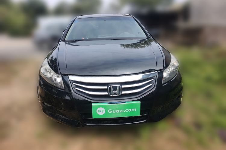 Used Honda Accord 2011 2.0L MT Front