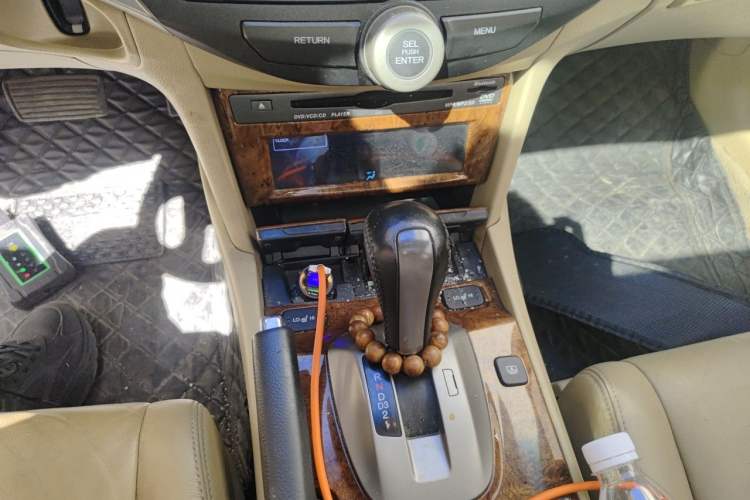 Used Honda Accord 2011 2.4L EX Gear Lever