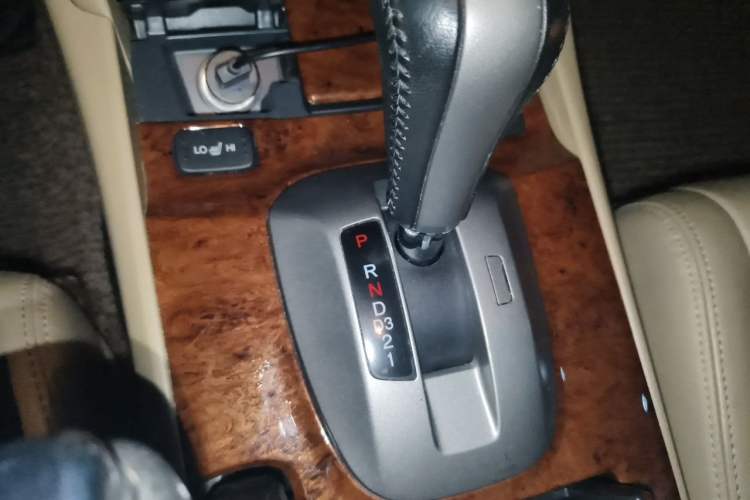 Used Honda Accord 2011 2.0L EX Gear Lever