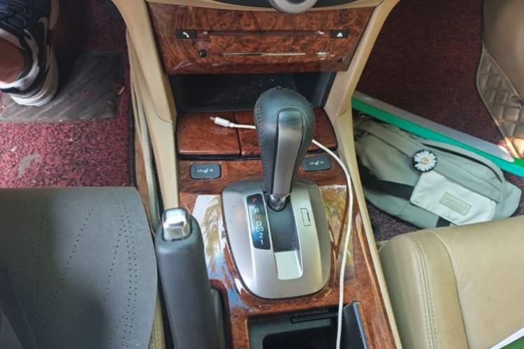 Used Honda Accord 2011 2.0L EX Gear Lever