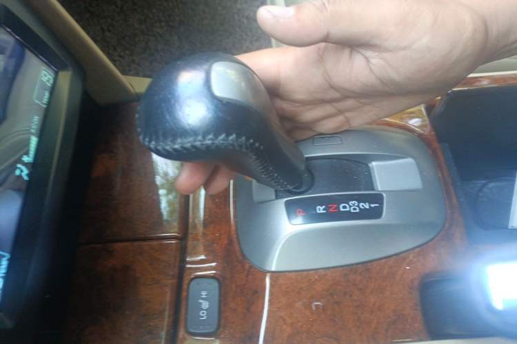 Used Honda Accord 2011 2.4L EX Navi Gear Lever