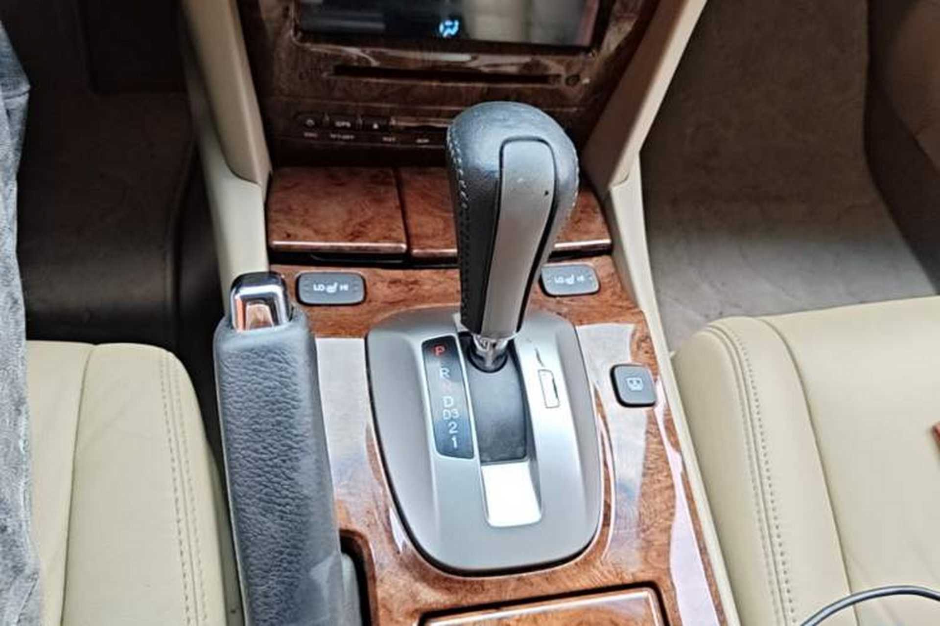 Used Honda Accord 2011 2.4L EX Gear Lever