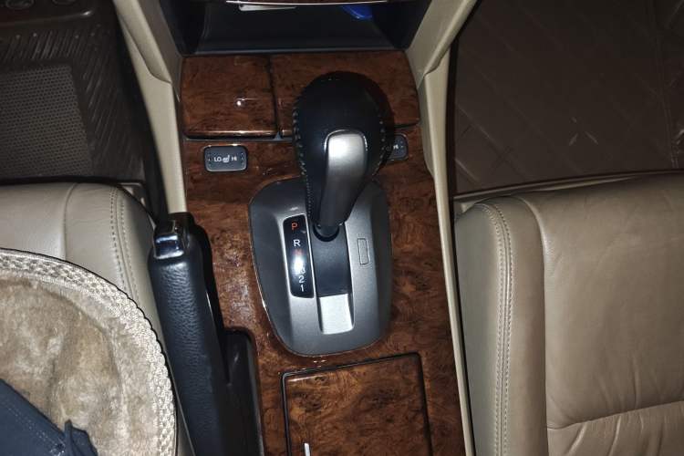 Used Honda Accord 2011 2.0L EX Gear Lever