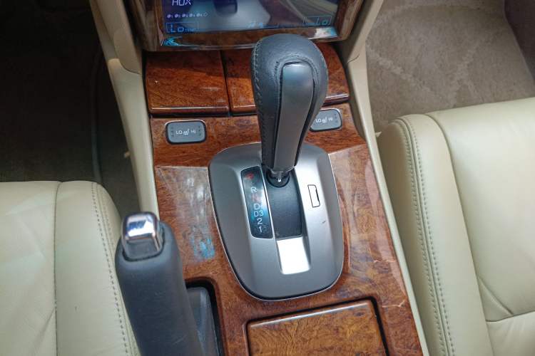 Used Honda Accord 2011 2.4L LX Gear Lever