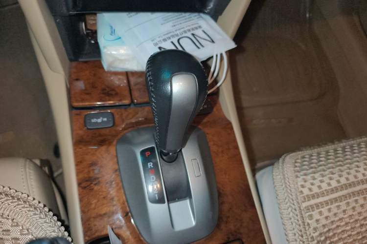 Used Honda Accord 2011 2.4L LX Gear Lever