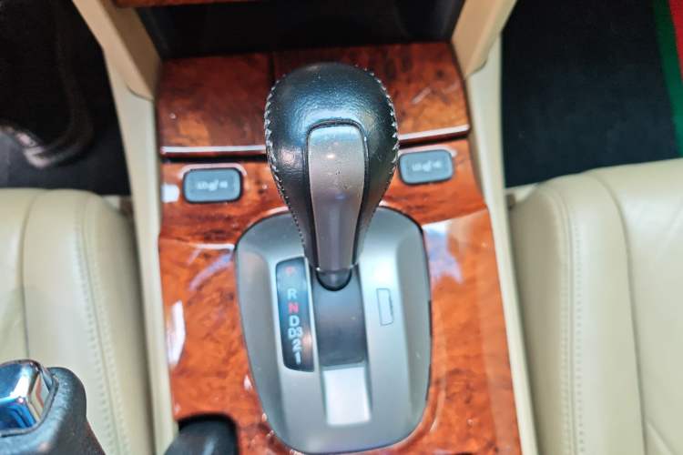 Used Honda Accord 2011 2.0L EX Gear Lever