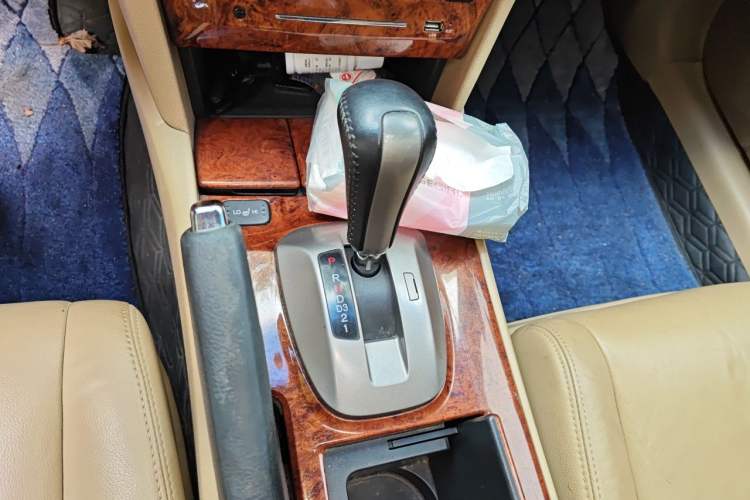 Used Honda Accord 2011 2.0L EX Gear Lever