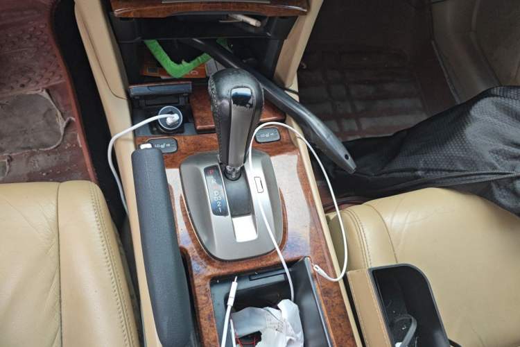 Used Honda Accord 2011 2.4L LX Gear Lever