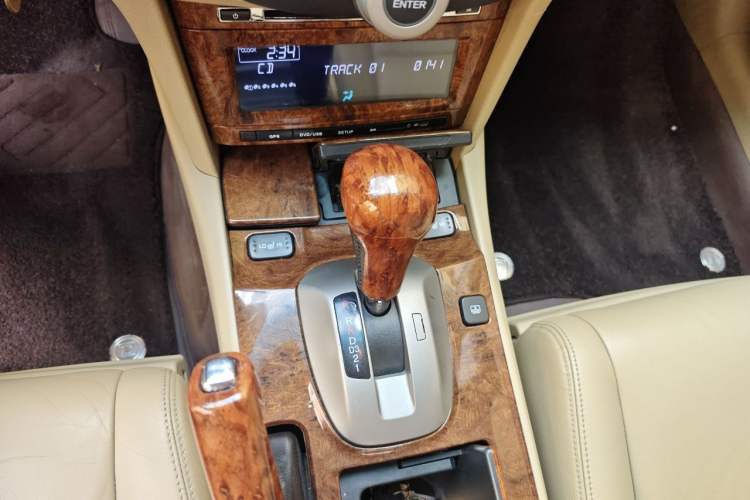 Used Honda Accord 2011 2.4L EX Gear Lever