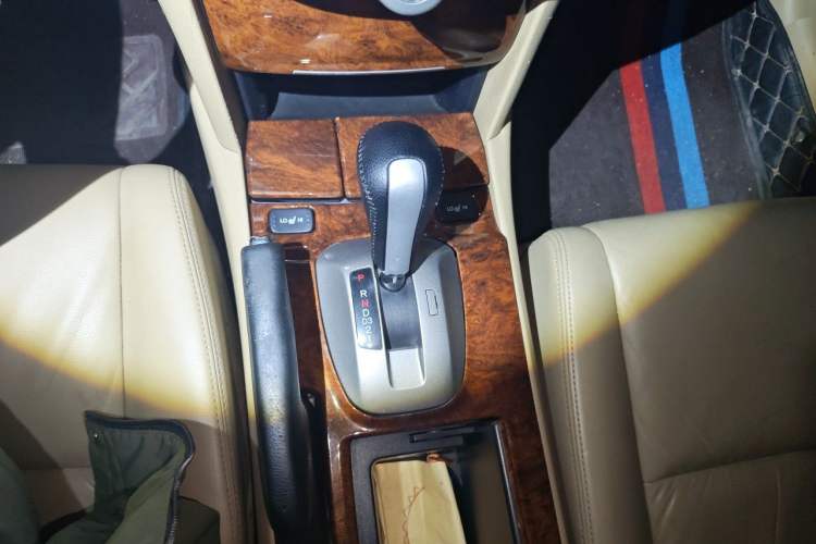 Used Honda Accord 2011 2.4L LX Gear Lever
