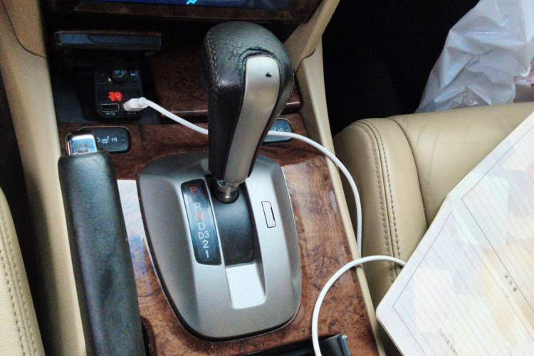 Used Honda Accord 2011 2.4L LX Gear Lever