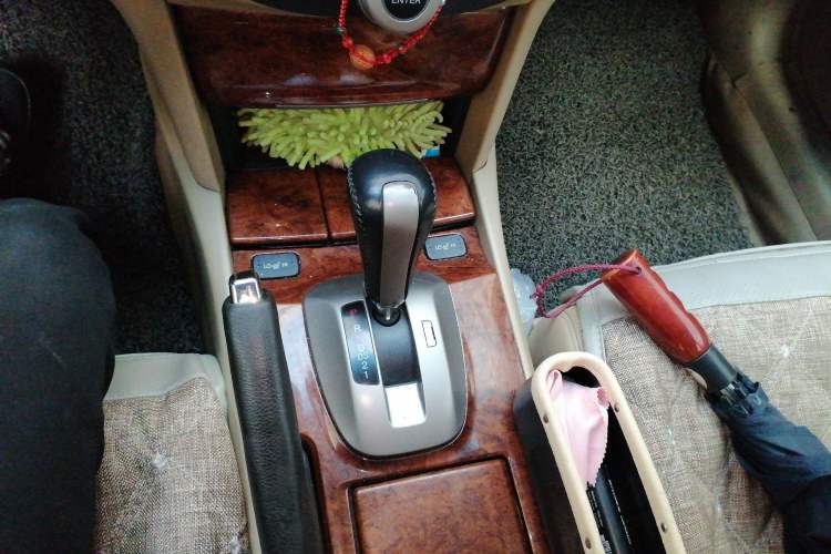 Used Honda Accord 2011 2.0L EX Gear Lever