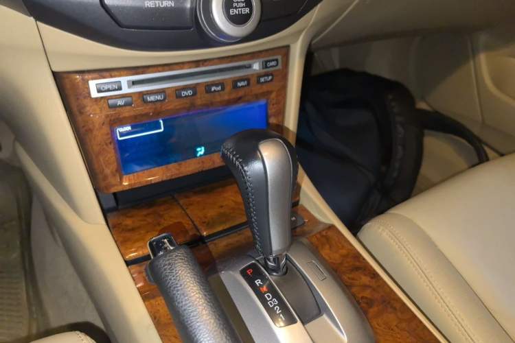 Used Honda Accord 2011 2.0L EX Gear Lever
