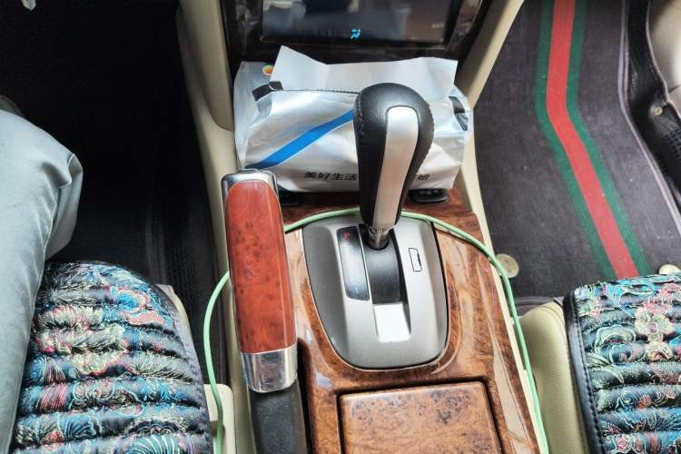 Used Honda Accord 2011 2.0L EX Gear Lever