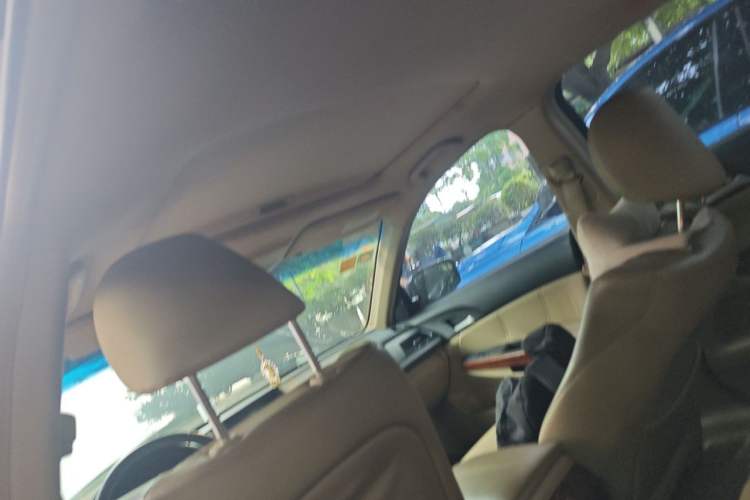 Used Honda Accord 2011 2.0L EX Headliner