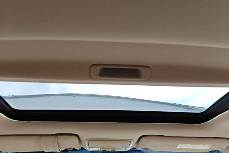 Used Honda Accord 2011 2.4L EX Headliner