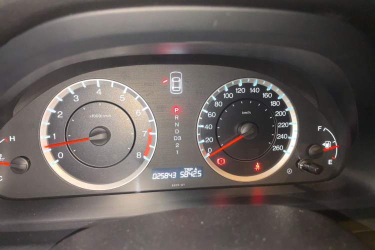 Used Honda Accord 2011 2.0L EX Instrument Cluster