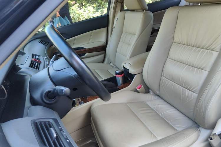 Used Honda Accord 2011 2.4L LX Left Front Seat