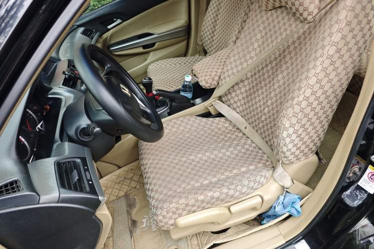 Used Honda Accord 2011 2.0L MT Left Front Seat