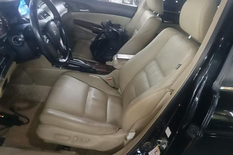 Used Honda Accord 2011 2.0L EX Left Front Seat