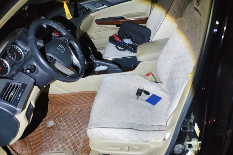 Used Honda Accord 2011 2.4L LX Left Front Seat