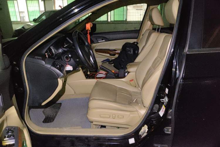Used Honda Accord 2011 2.0L EX Left Front Seat