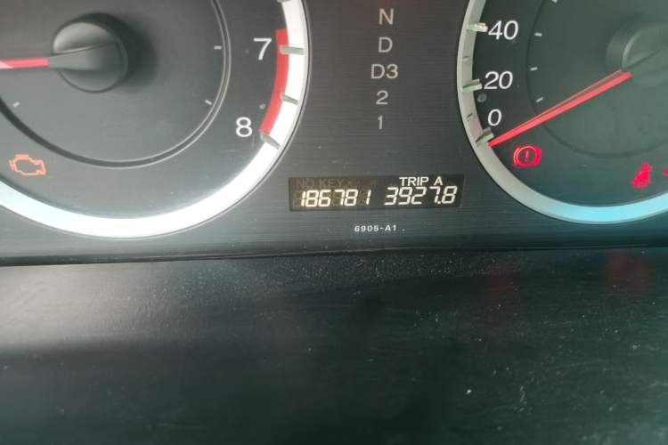 Used Honda Accord 2011 2.4L EX Odometer Close Up