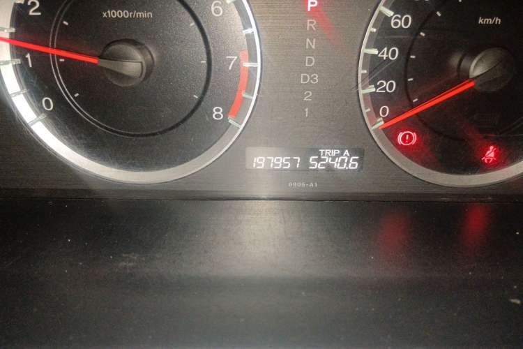 Used Honda Accord 2011 2.4L EX Odometer Close Up