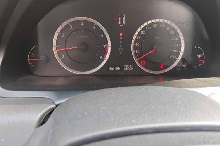 Used Honda Accord 2011 2.0L EX Odometer Close Up