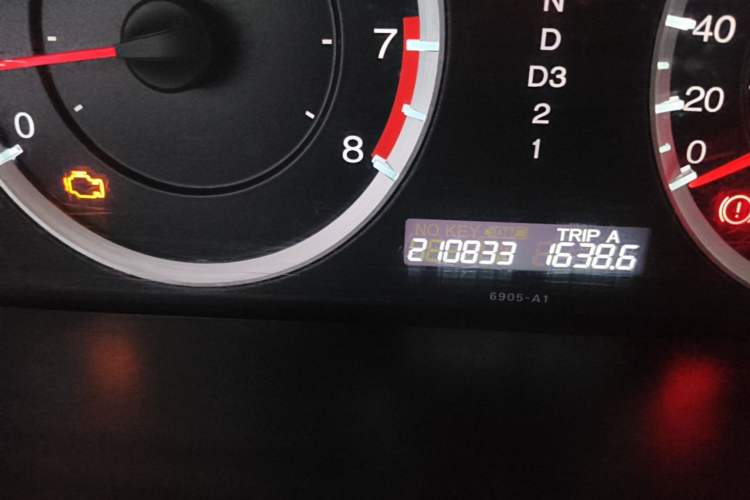 Used Honda Accord 2011 2.4L LX Odometer Close Up