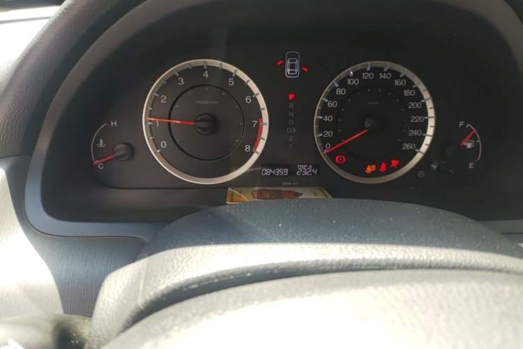 Used Honda Accord 2011 2.4L EX Odometer Close Up