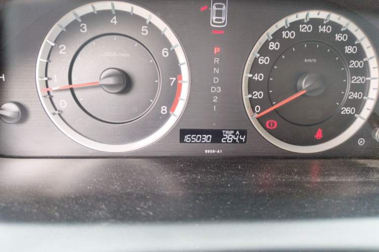Used Honda Accord 2011 2.0L EX Odometer Close Up