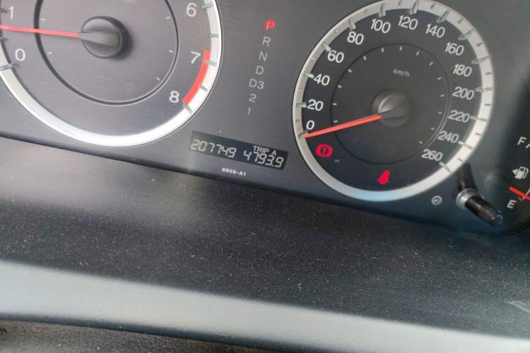Used Honda Accord 2011 2.0L EX Navi Odometer Close Up