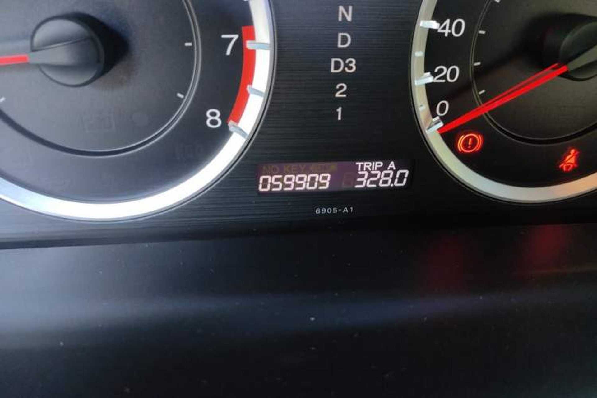 Used Honda Accord 2011 2.4L LX Odometer Close Up