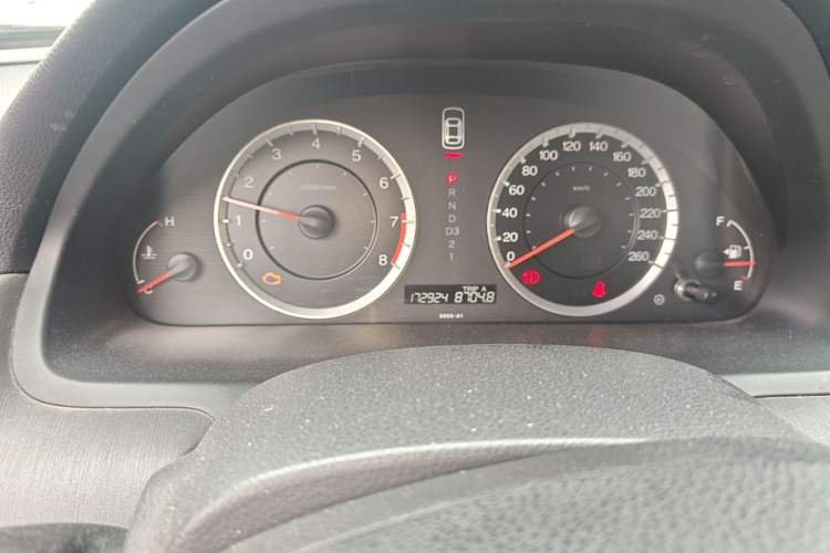 Used Honda Accord 2011 2.4L EX Odometer Close Up