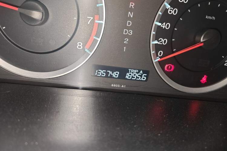 Used Honda Accord 2011 2.0L EX Odometer Close Up