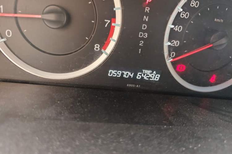Used Honda Accord 2011 2.4L LX Odometer Close Up
