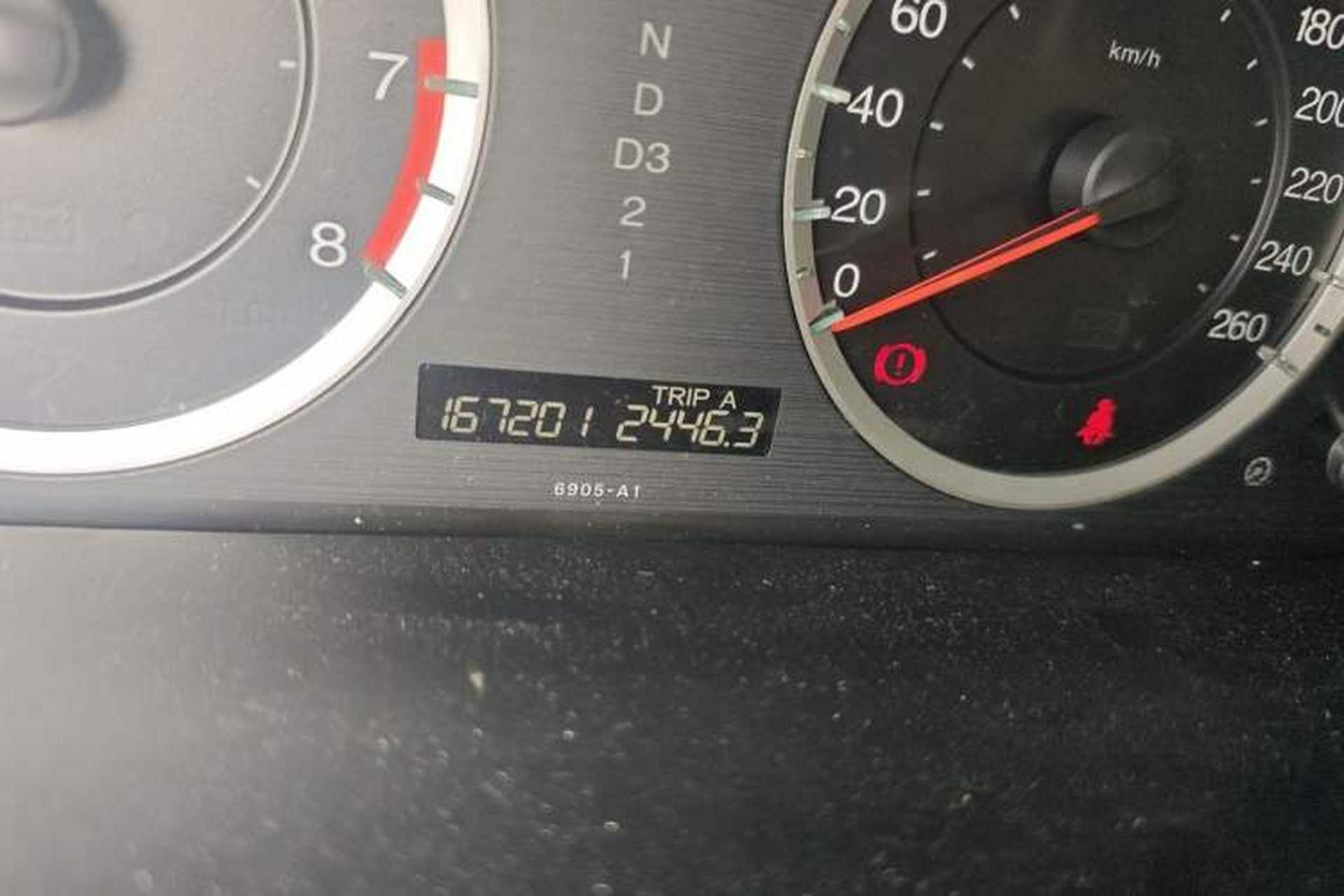 Used Honda Accord 2011 2.0L EX Odometer Close Up