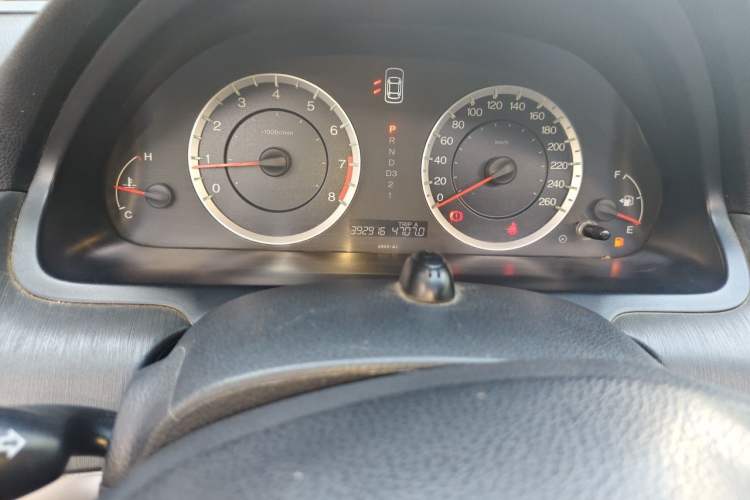 Used Honda Accord 2011 2.4L EX Odometer Close Up