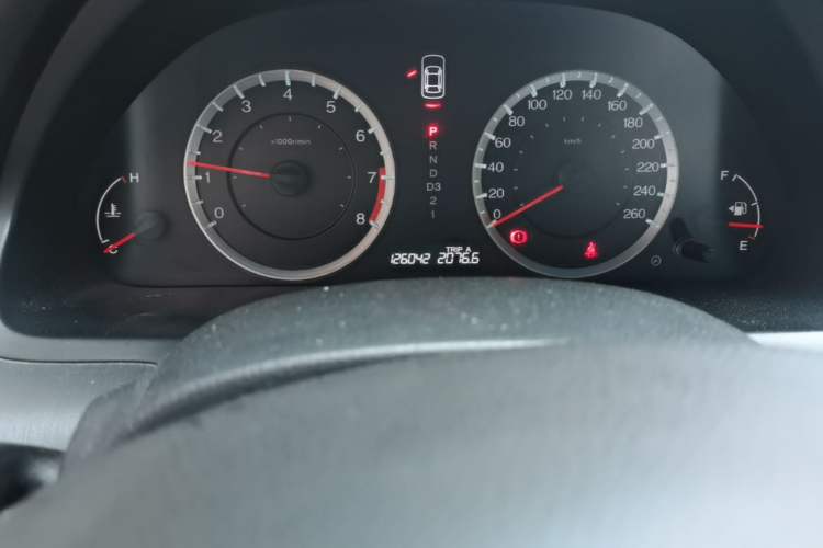 Used Honda Accord 2011 2.0L EX Navi Odometer Close Up