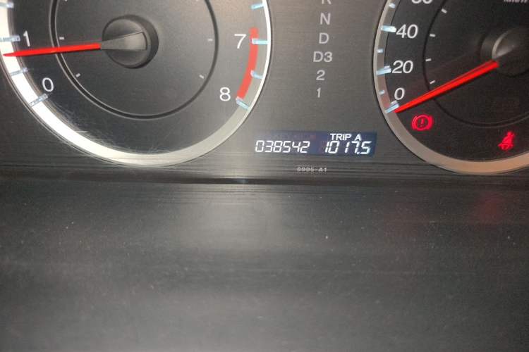 Used Honda Accord 2011 2.4L LX Odometer Close Up