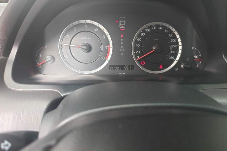 Used Honda Accord 2011 2.4L EX Odometer Close Up
